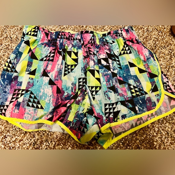 Women’s Victoria’s Secret VSX Athletic Shorts - Picture 3 of 5